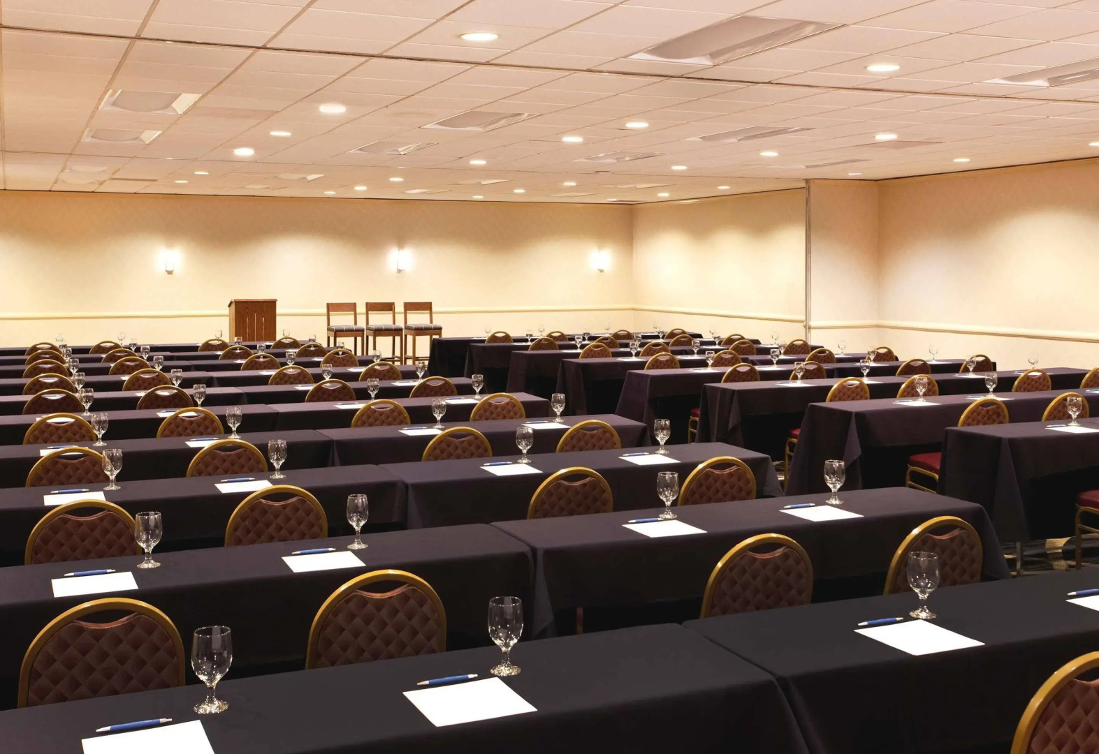 Four Points by Sheraton Cleveland Airport