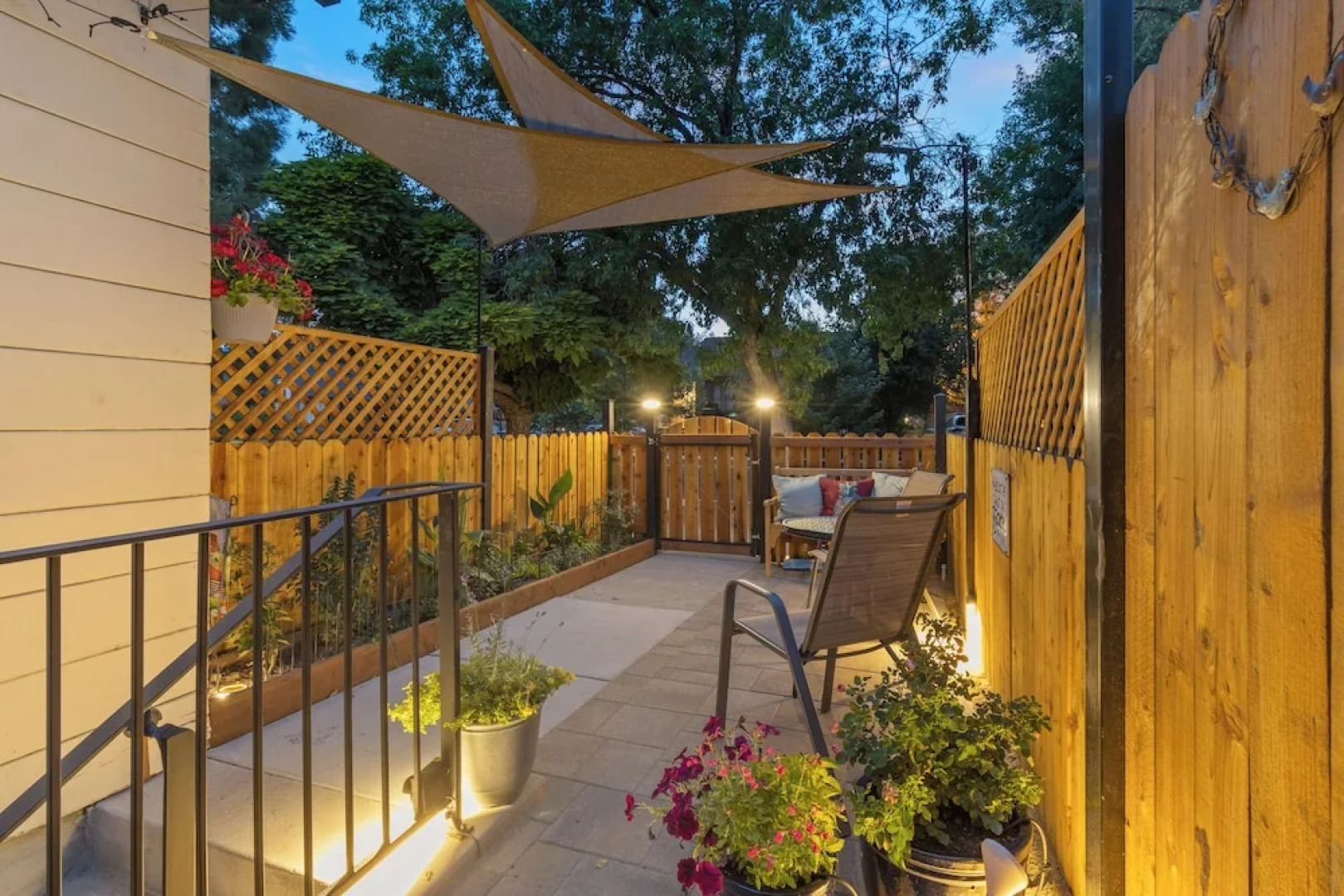 1 Mi to Riverwalk: Downtown Reno Studio w/ Patio!