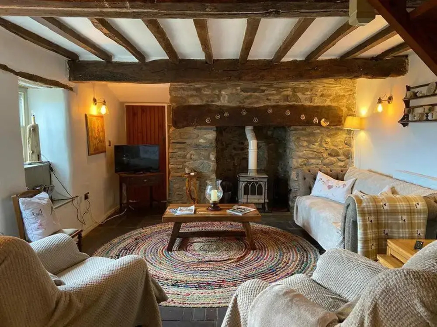 Idlewild Animal Sanctuary Farmhouse Stay - Charity