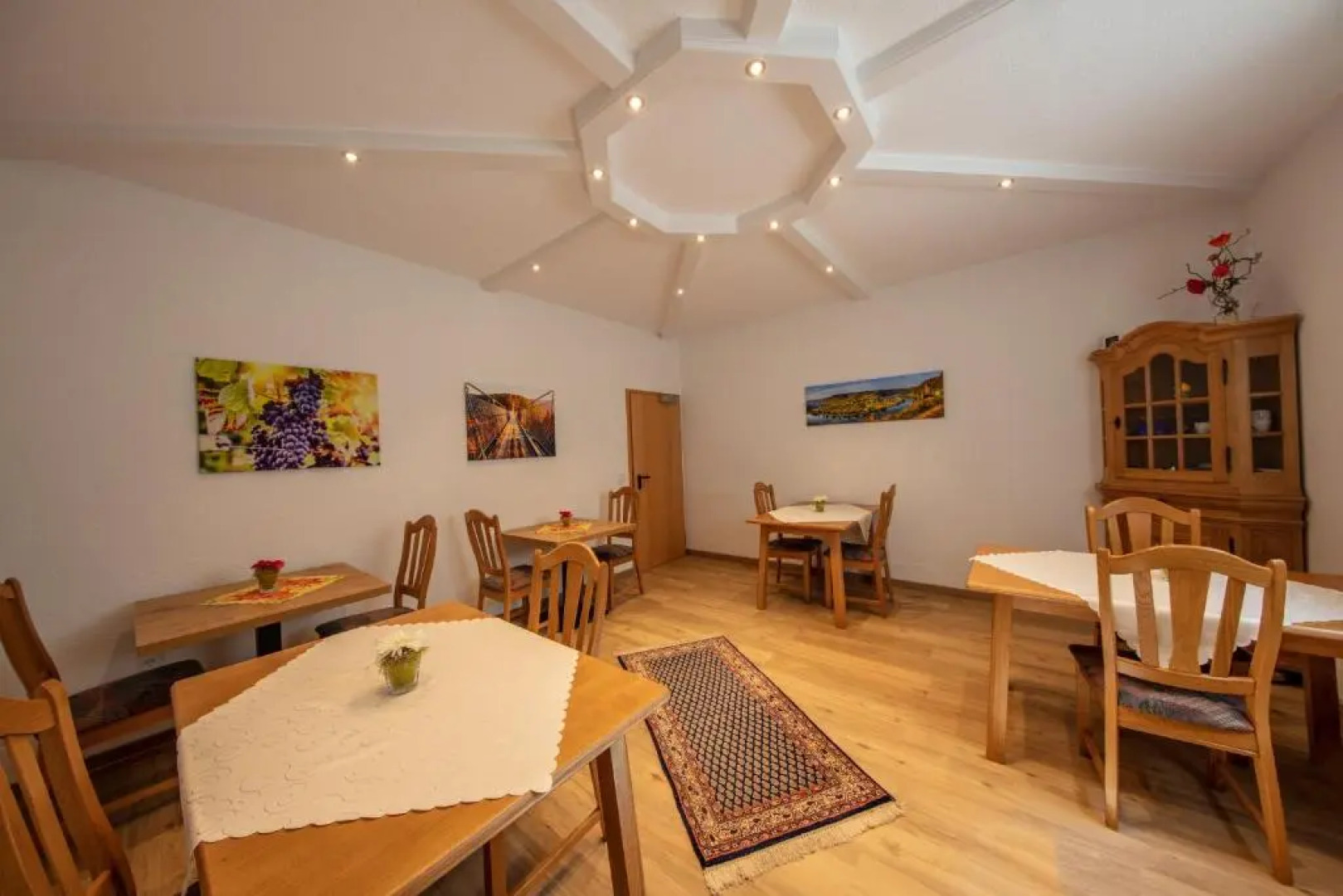 Ferienweingut Klaus Thiesen Gästezimmer und Apartments