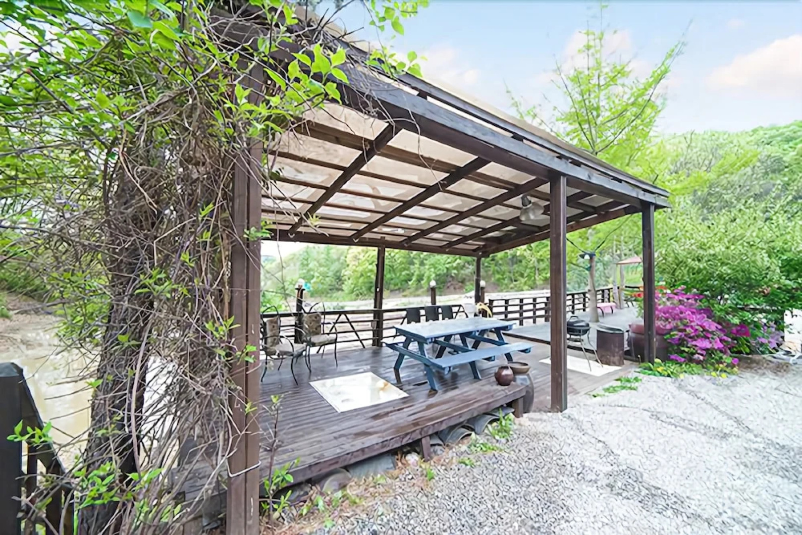 Yeosu Blue Sky Galaxy Pension