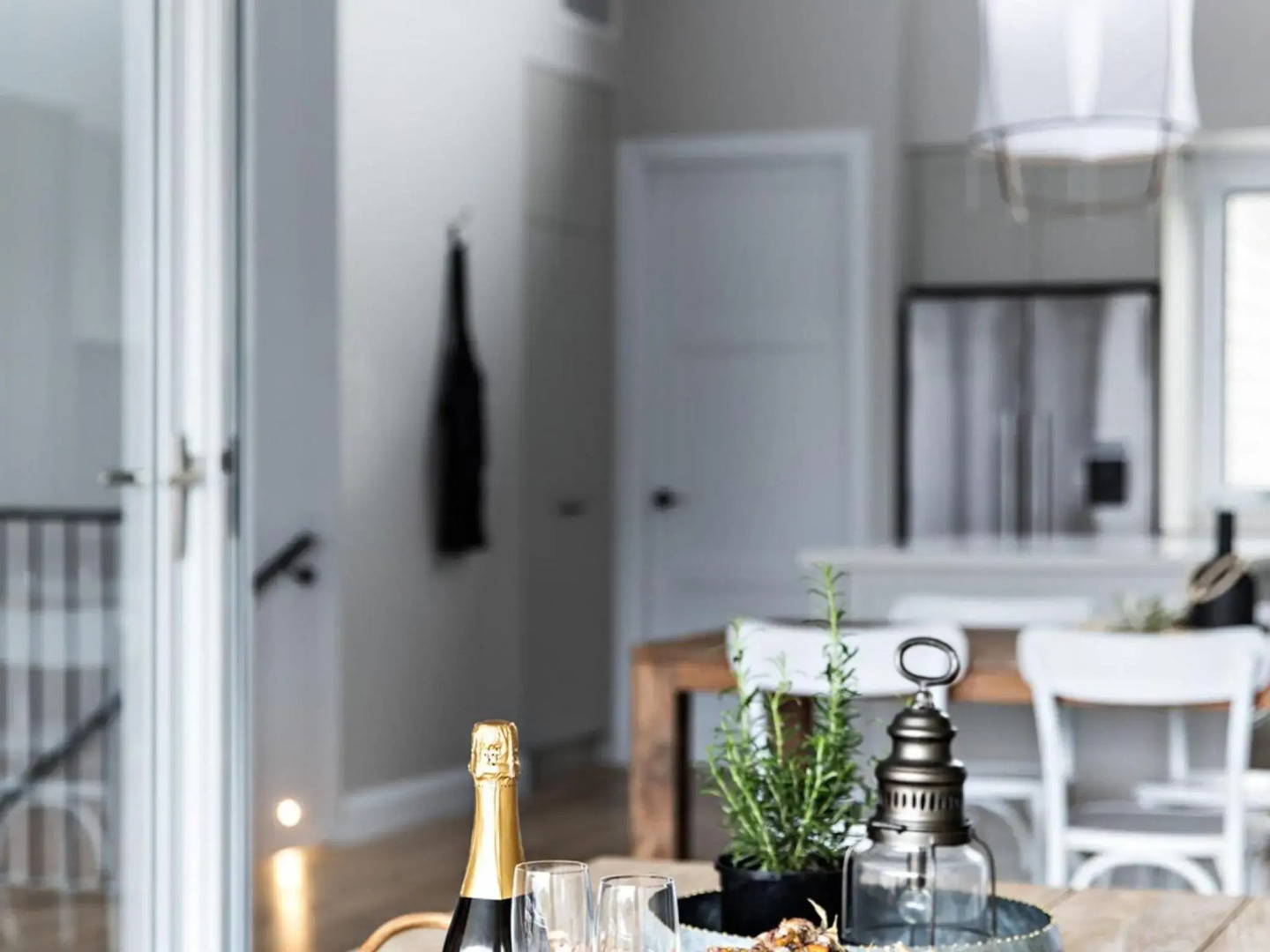 THE CONDO AT GERROA Gerroa 4pm Check Out Sundays