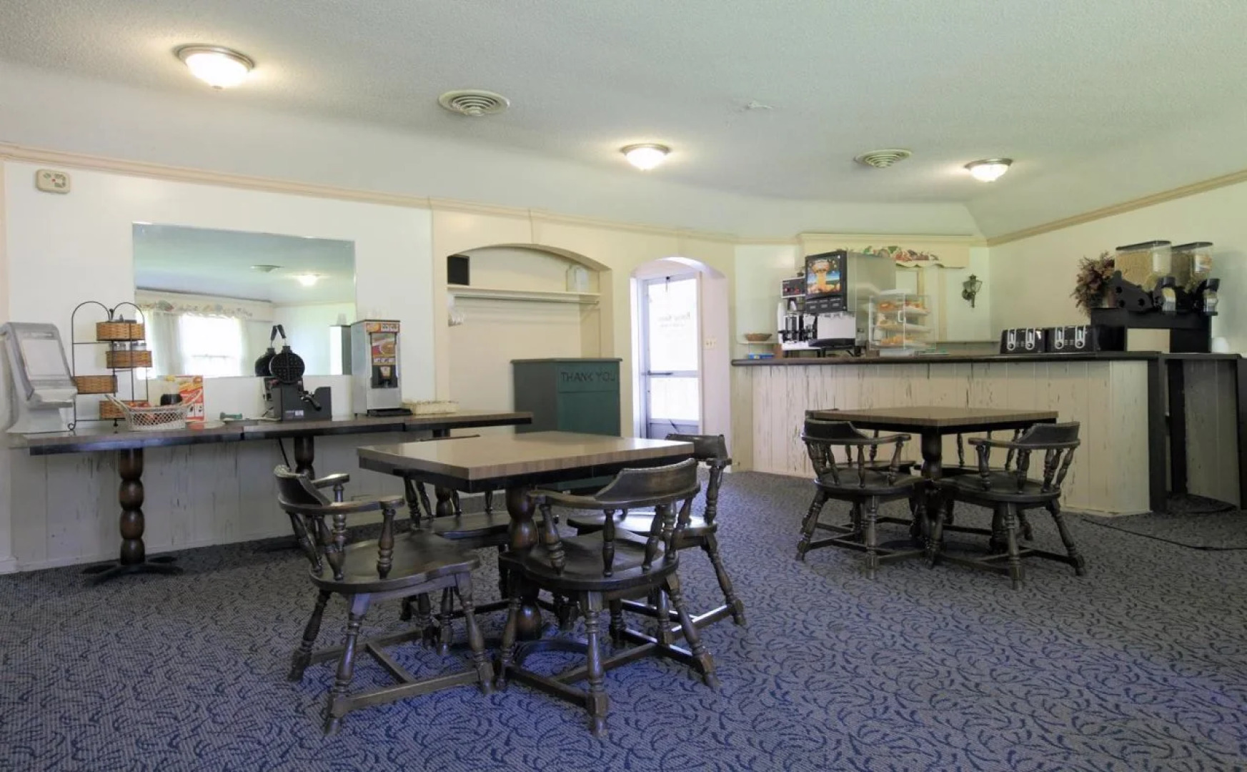 Americas Best Value Inn Jamestown