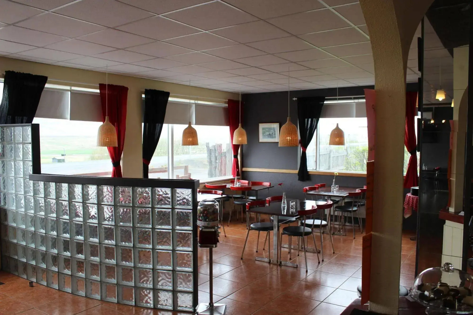 North West Restaurant & Guesthouse