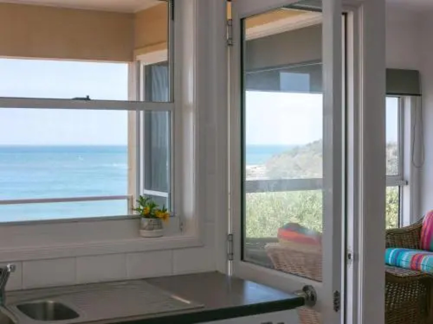 Avalon 2- uninterrupted views- almost on the beach!