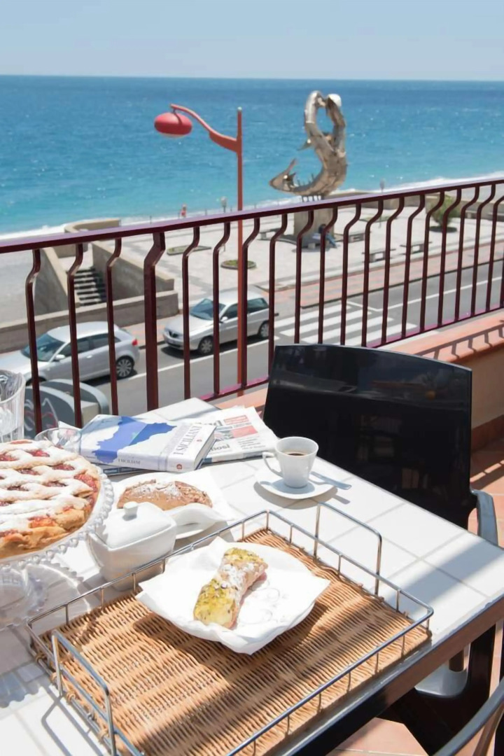 La Sirena Bed & Breakfast