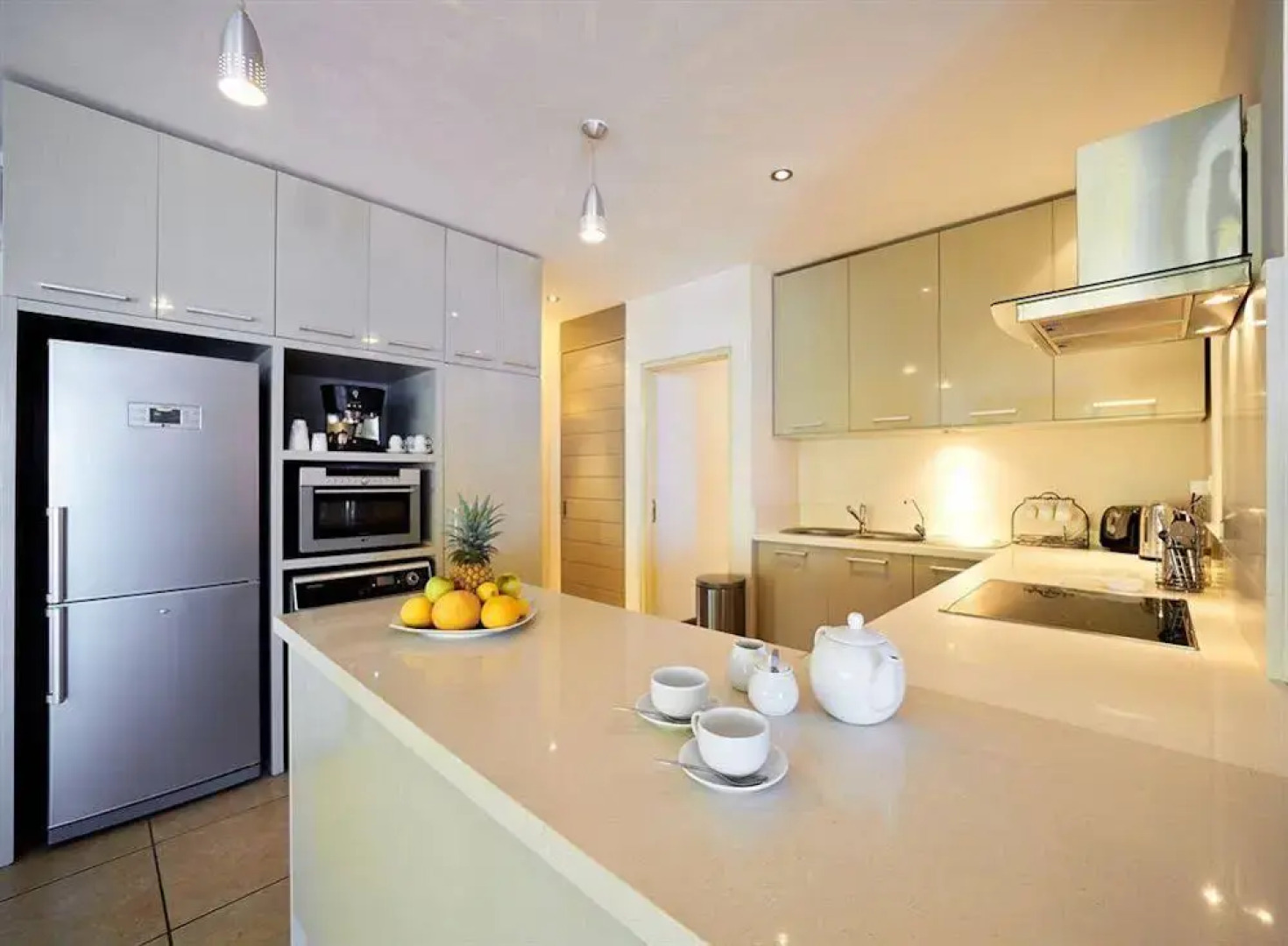 Bon Azur Elegant Suites & Penthouses