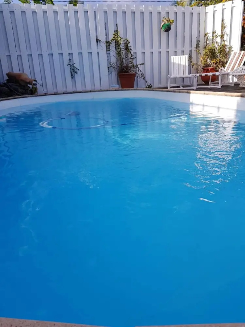 House With one Bedroom in Le Vauclin, With Pool Access, Enclosed Garde