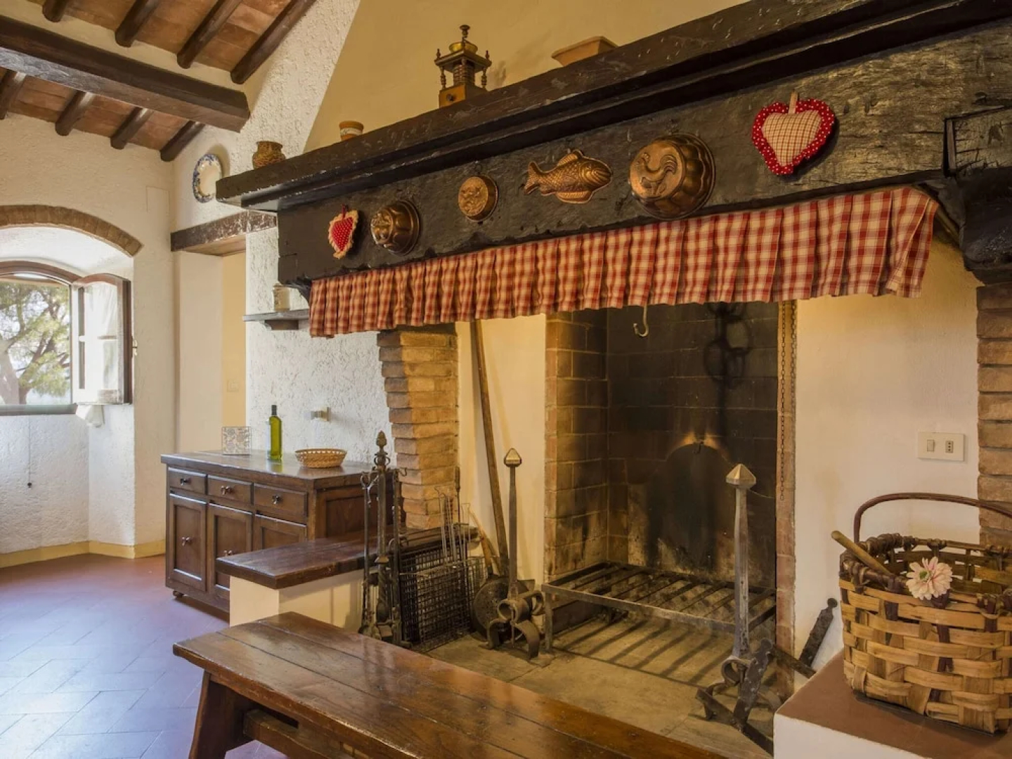 Farmhouse in Castelfiorentino With Pool