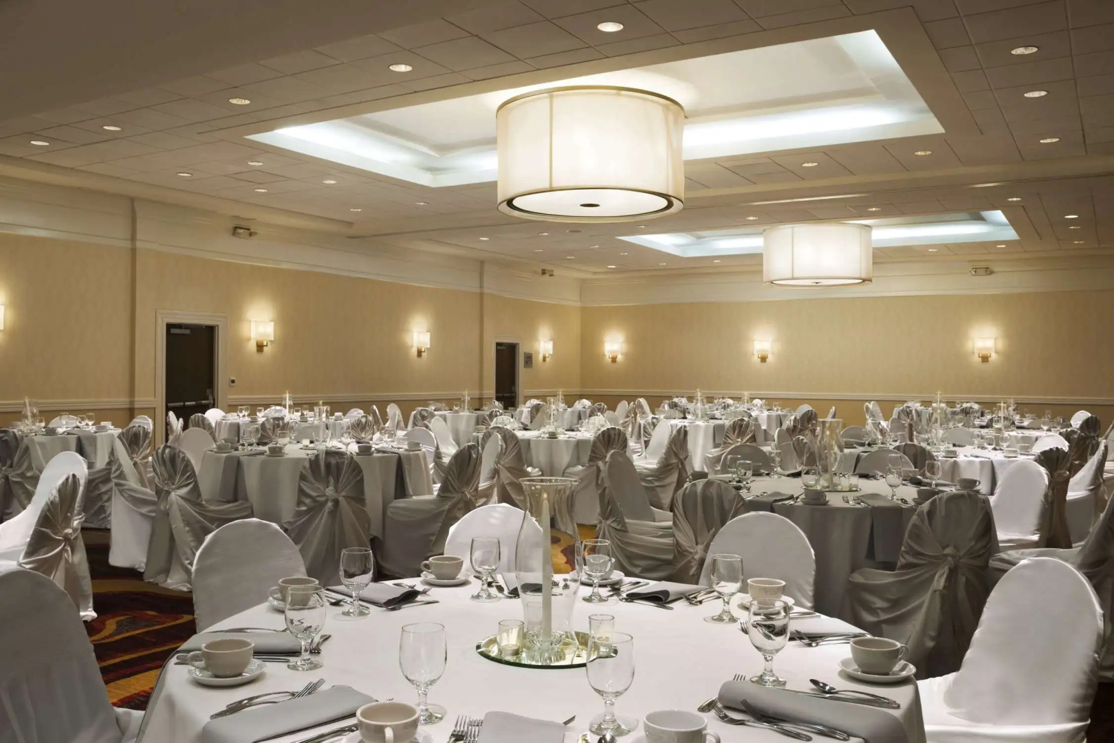 Embassy Suites by Hilton Cleveland Beachwood