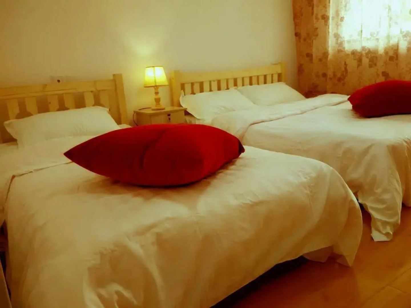 Qingdao Ryan Apartment