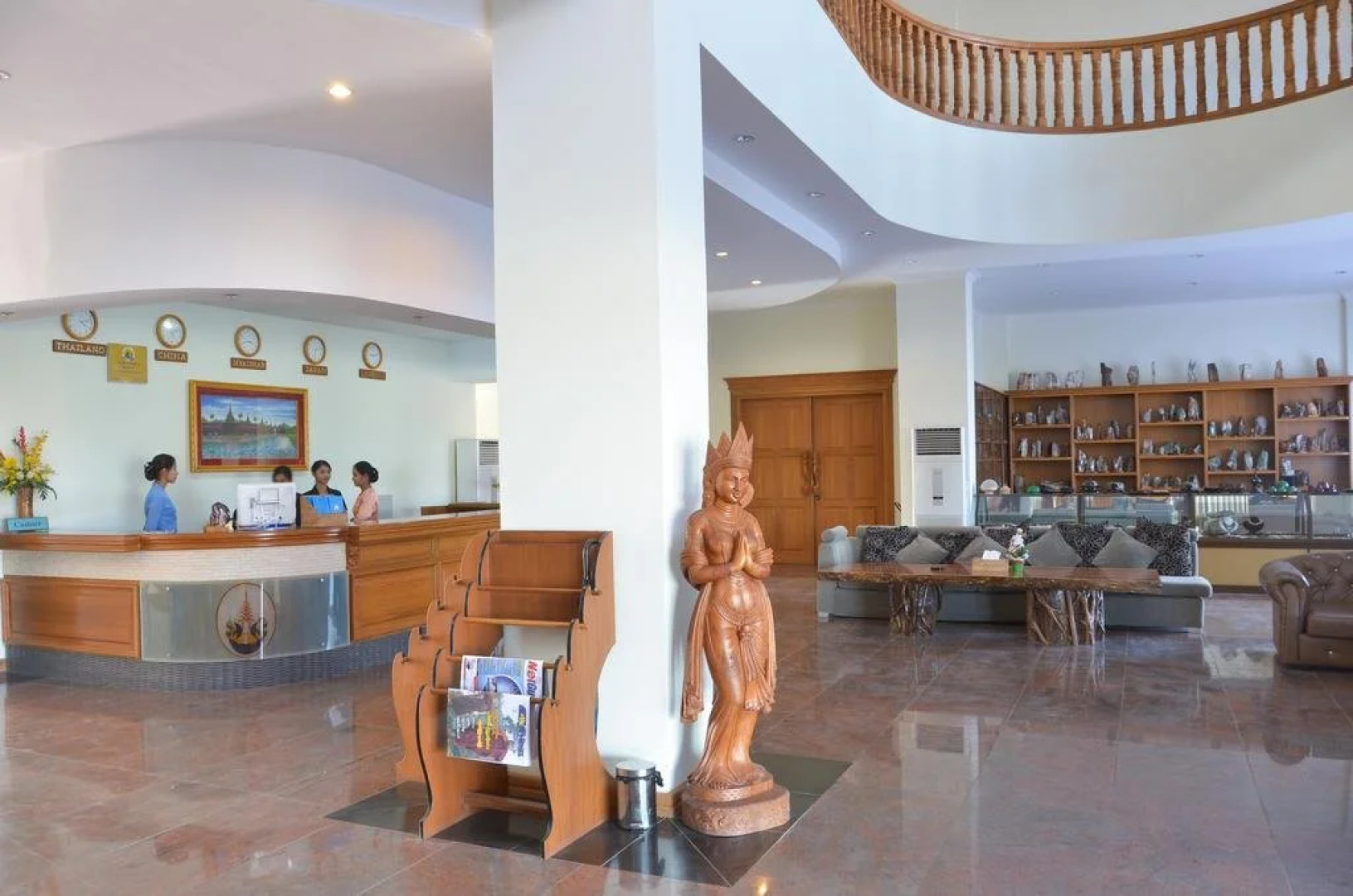 Sky Place Hotel and Cafe Flight