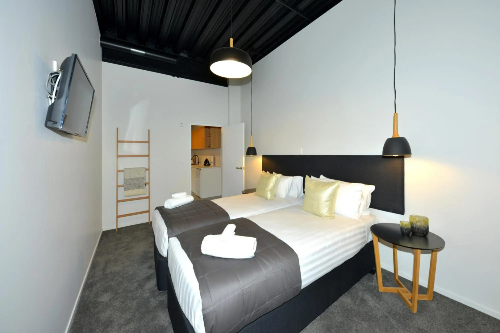 Southwark Hotel & Apartments