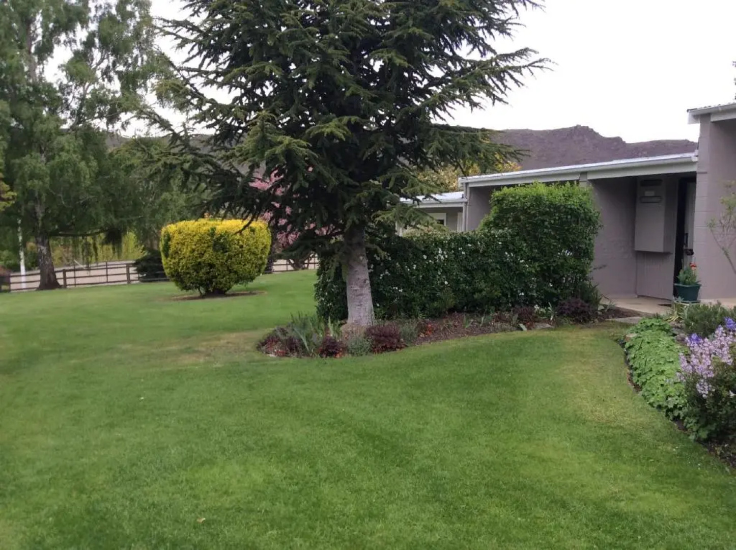 Alexandra Garden Court Motel