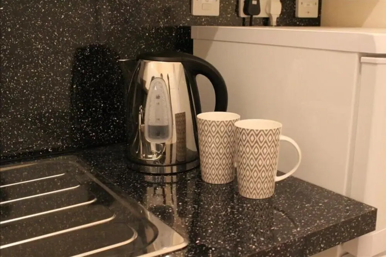 The Eisteddfod - Berwyn House - Central Wrexham - Sleeps Up To 5