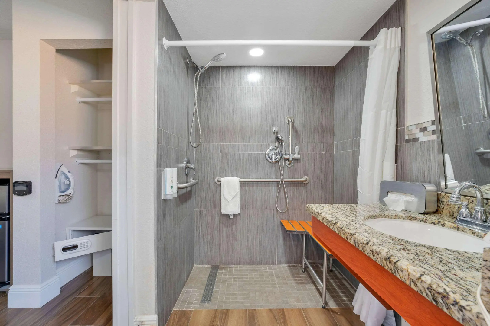 Quality Inn & Suites Airport/Cruise Port Hollywood