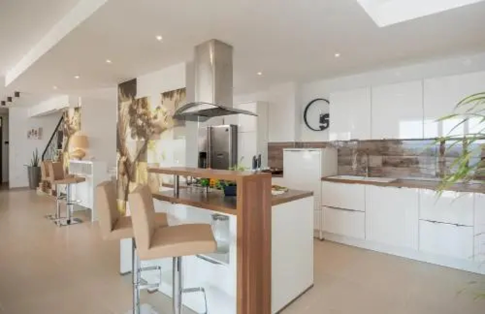 Luxury Villa Happiness