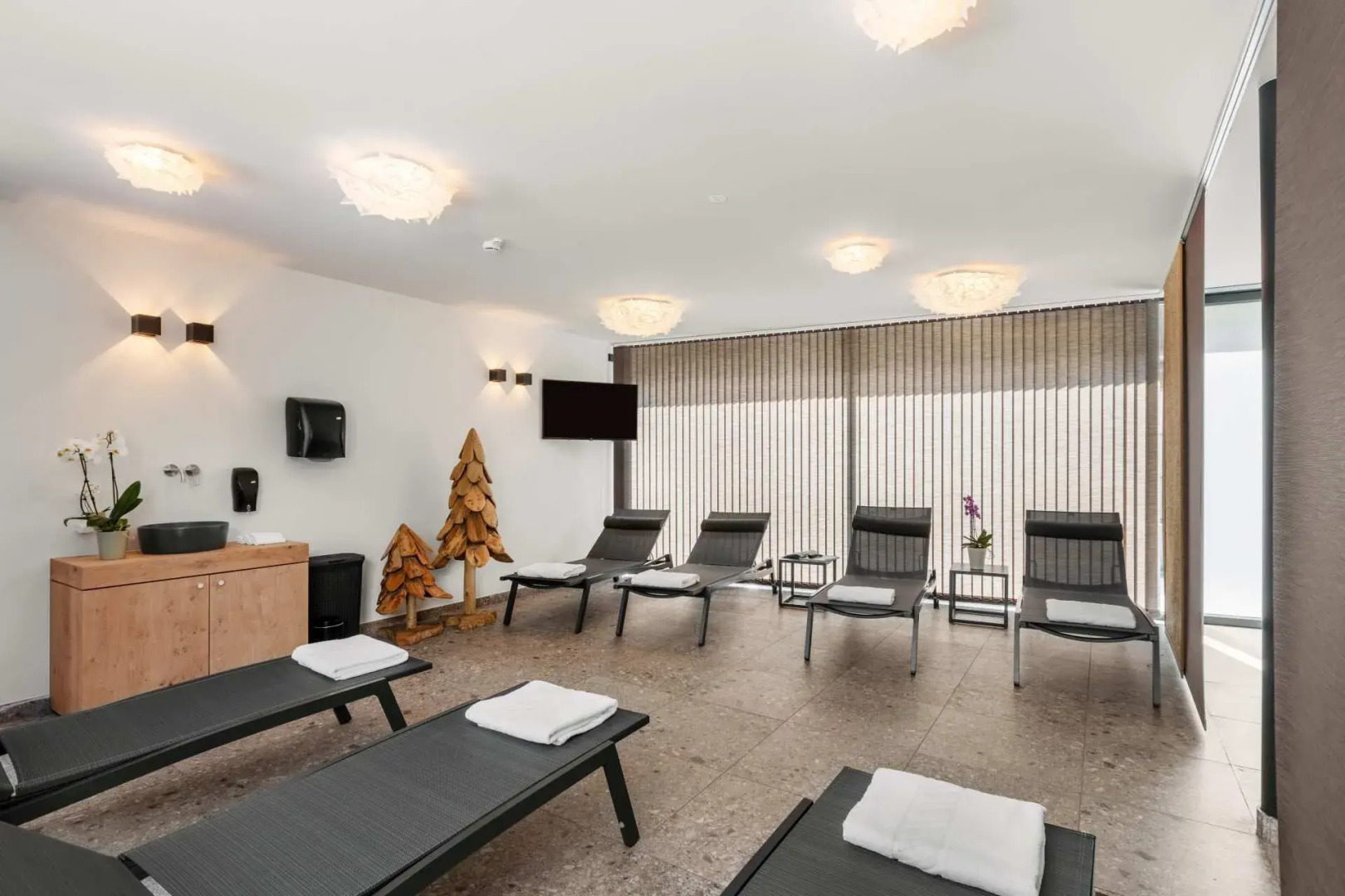 Emma Deluxe Aparthotel