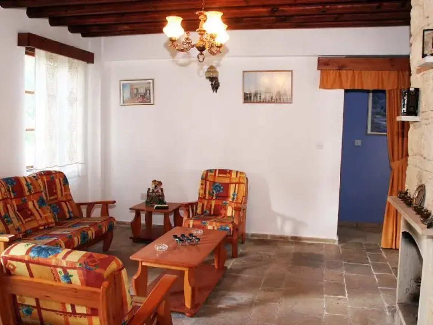 Lakis Papamichael Holiday Villas