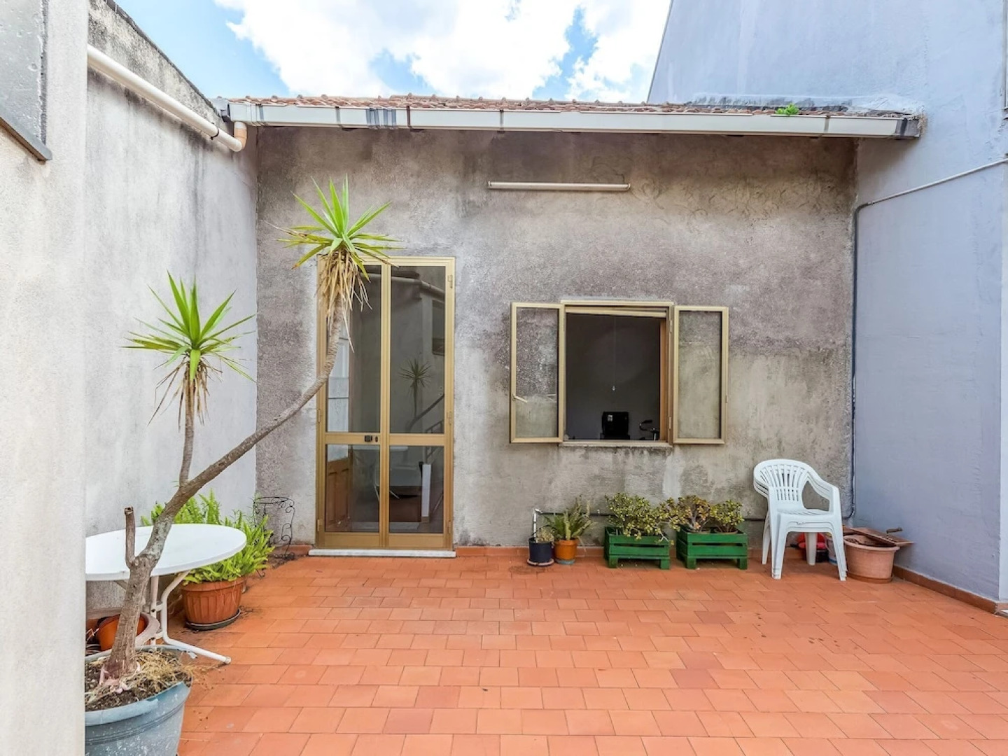 Traditional Holiday Home in Ragalna With Balcony