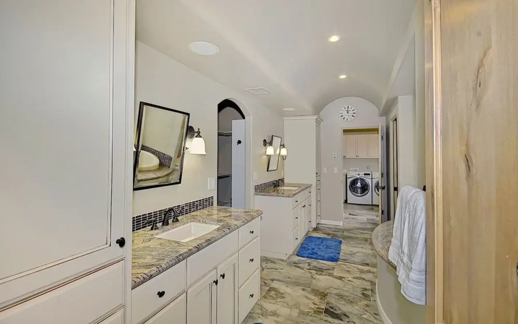 Sorelle Vineyard 5BR by Casago