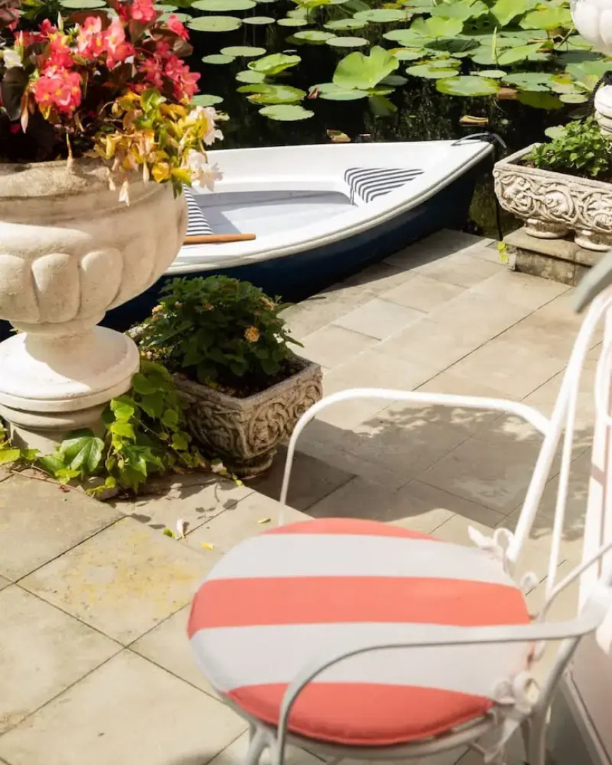 Tranquil 1BR Villa in Revislate