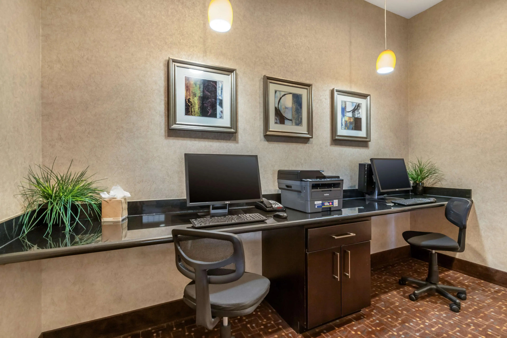 Best Western Plus Lytle Inn & Suites