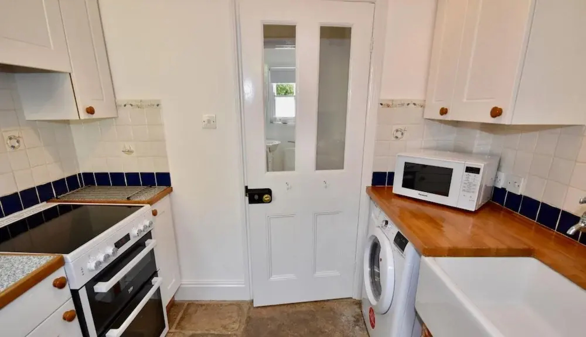 Little Clatterford Walkers Paradise for 2 Close to Carisbrooke Castle