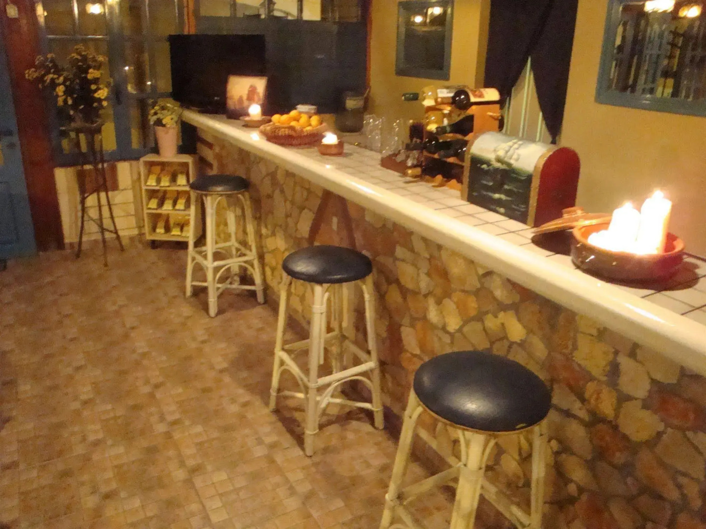 Maria-Flora Apartments