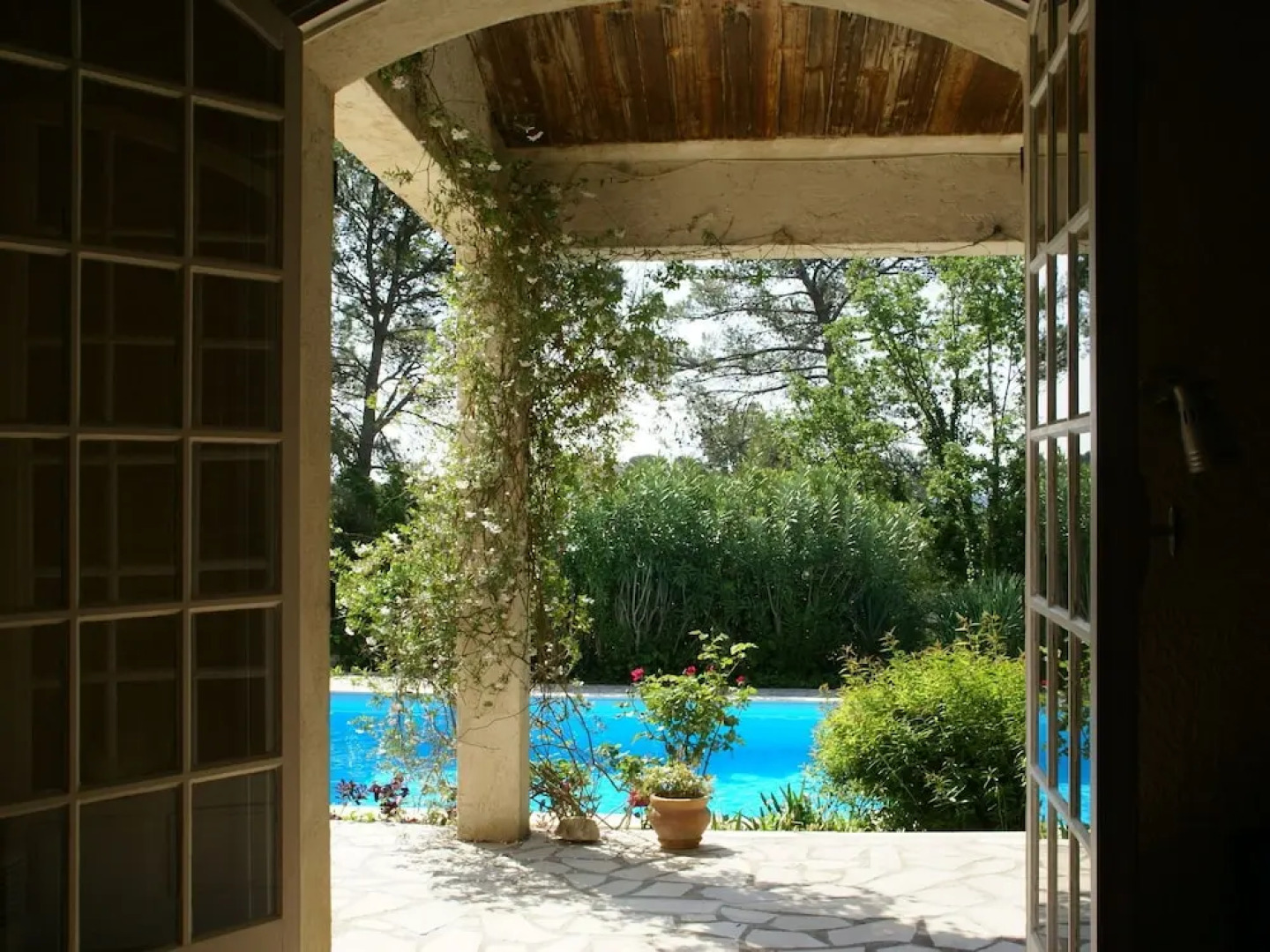 Alluring Holiday Home in Flayosc With Pool