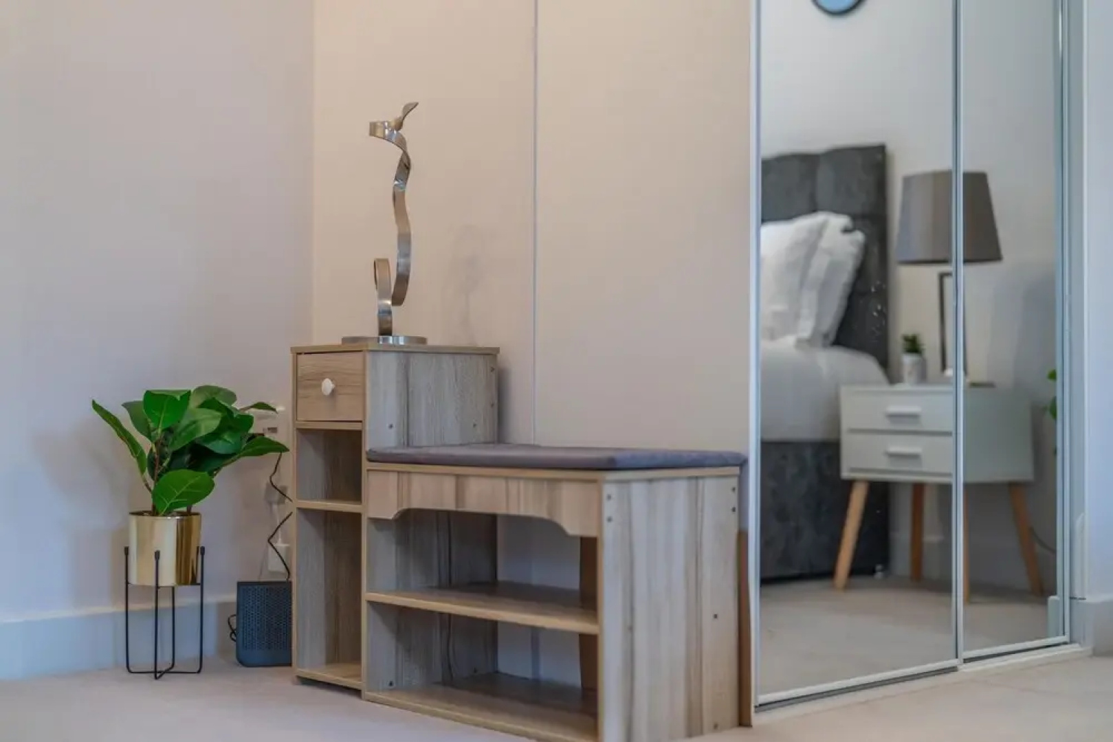 Windsor Luxury Studio Apartment
