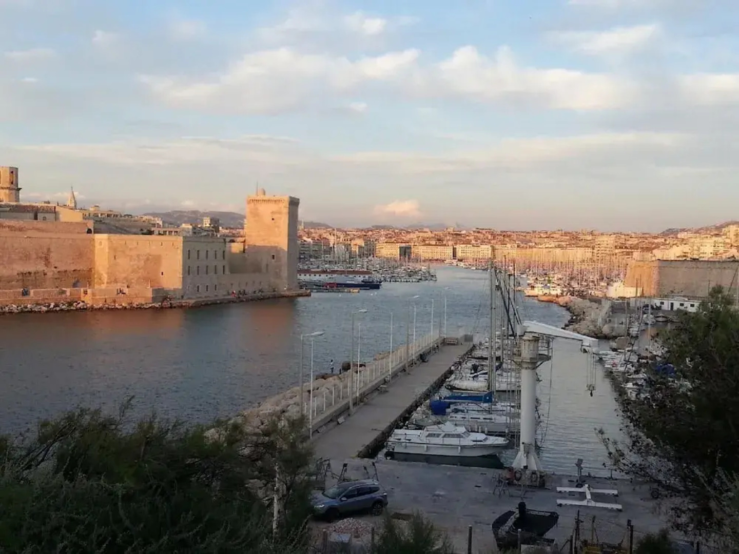 Premium Villa With Garden and Pool, Lambesc