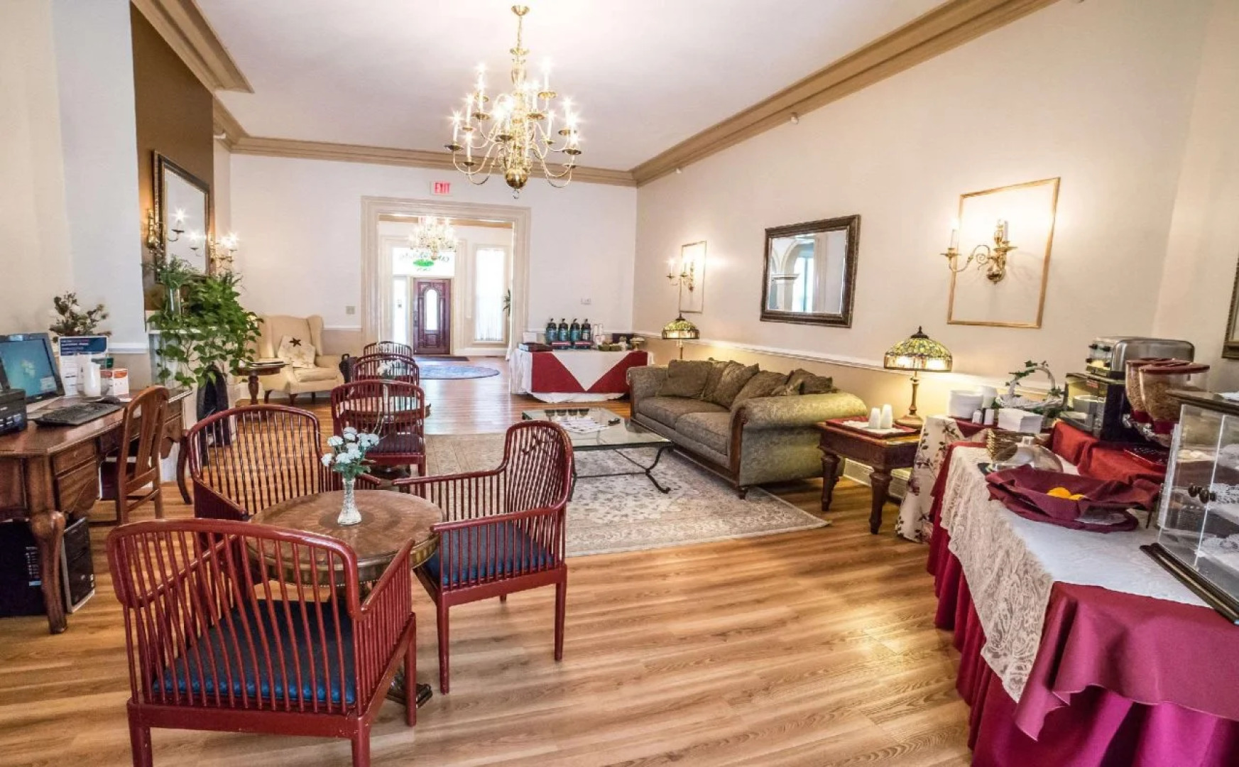 The Carriage House Inn Newport