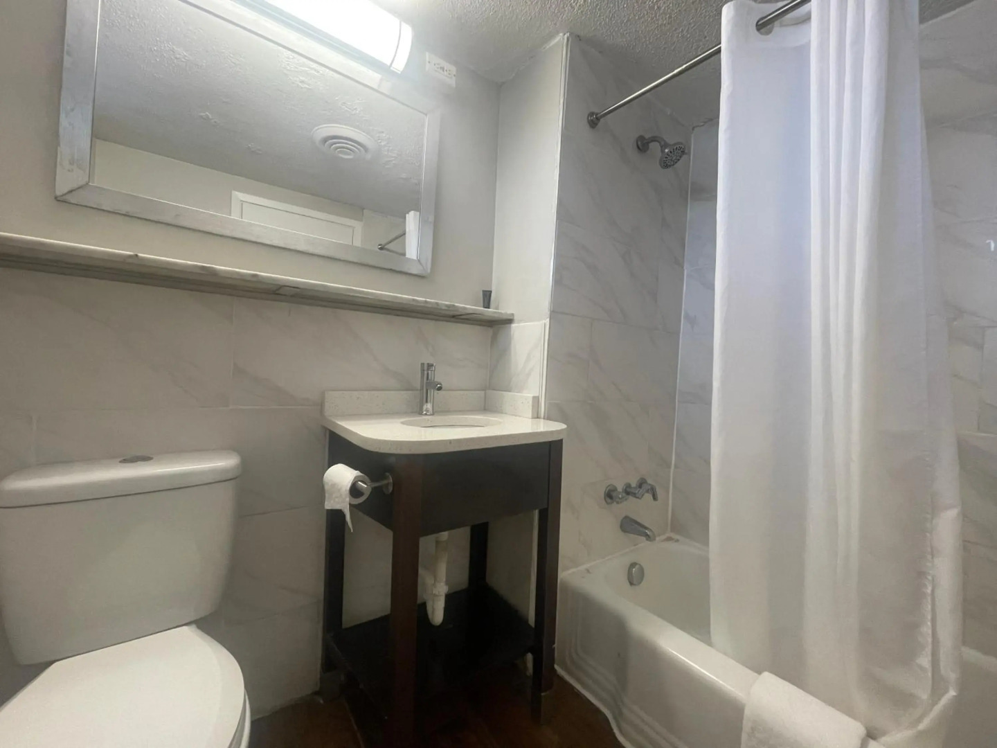 Motel 6 Norfolk, VA – East Little Creek