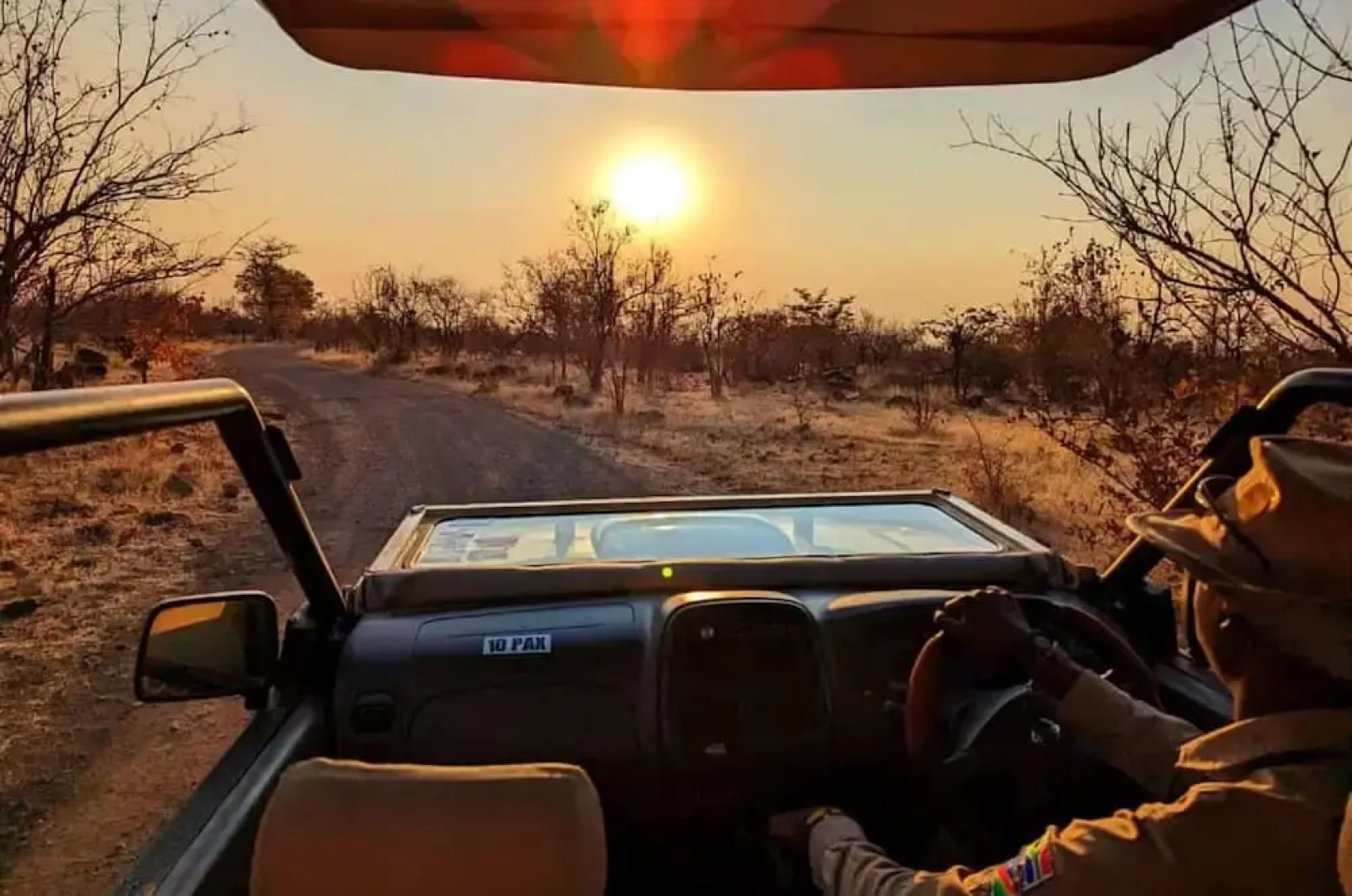 Room in Lodge - Zambezi Boutique Lodge, 2 Suites ask for our Free Savannah Adventures 4x4 Safari