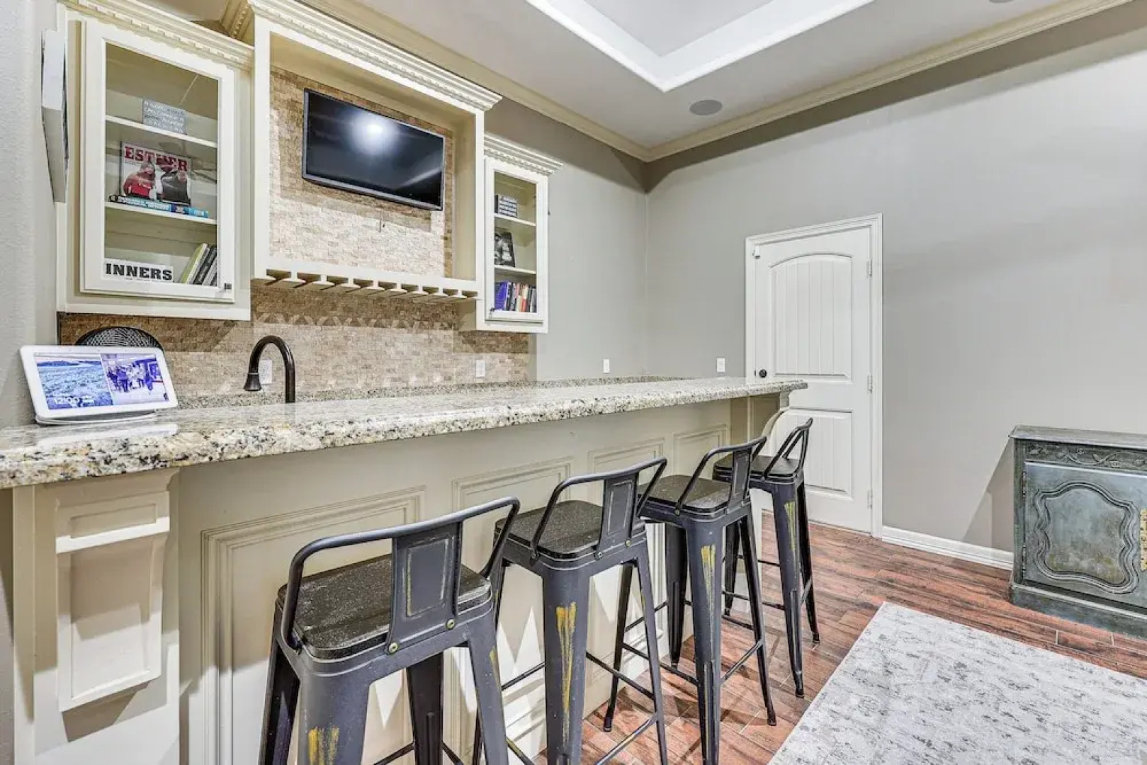 1 Mi to Utrgv Stadium: Roomy Retreat w/ Pool, Yard