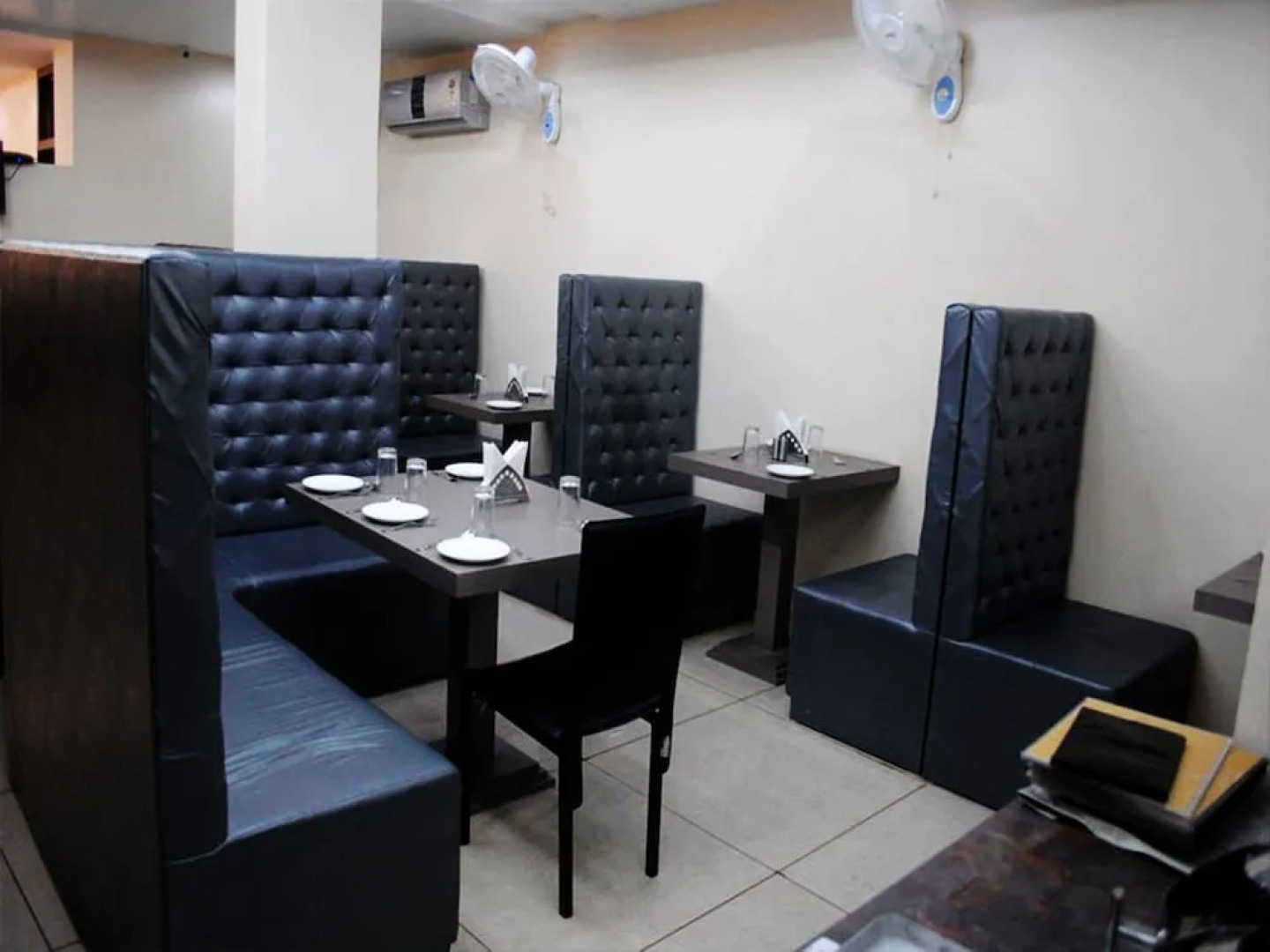 Deep Hotel & Restaurant