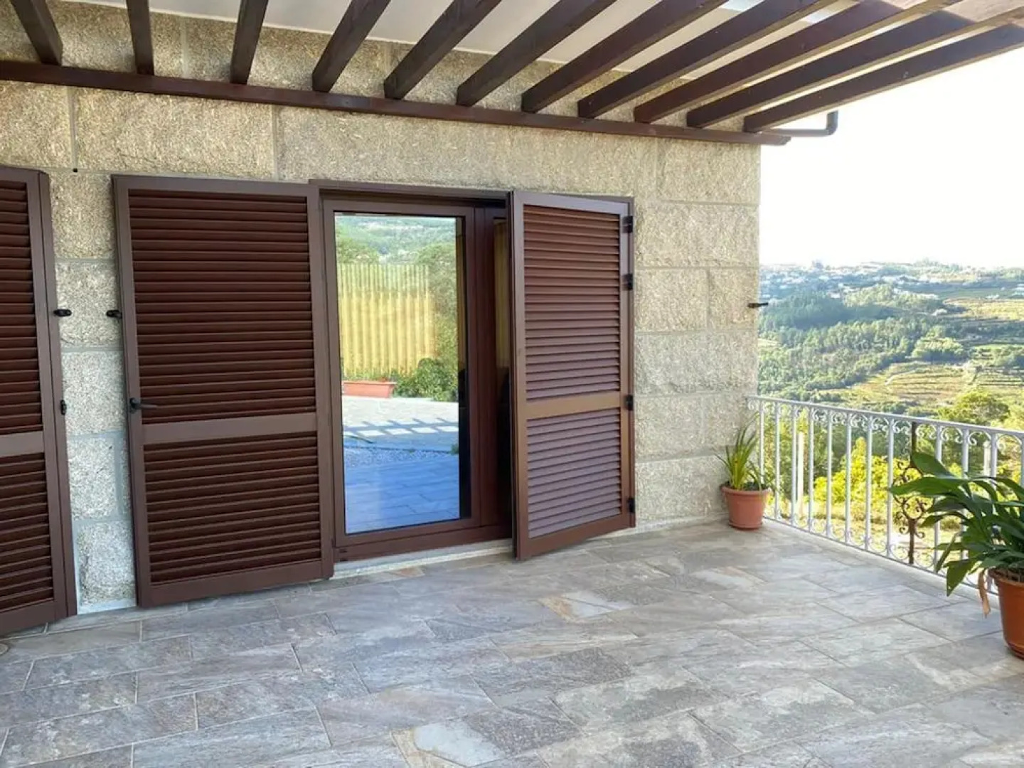 Captivating 3-bed House in Travanca