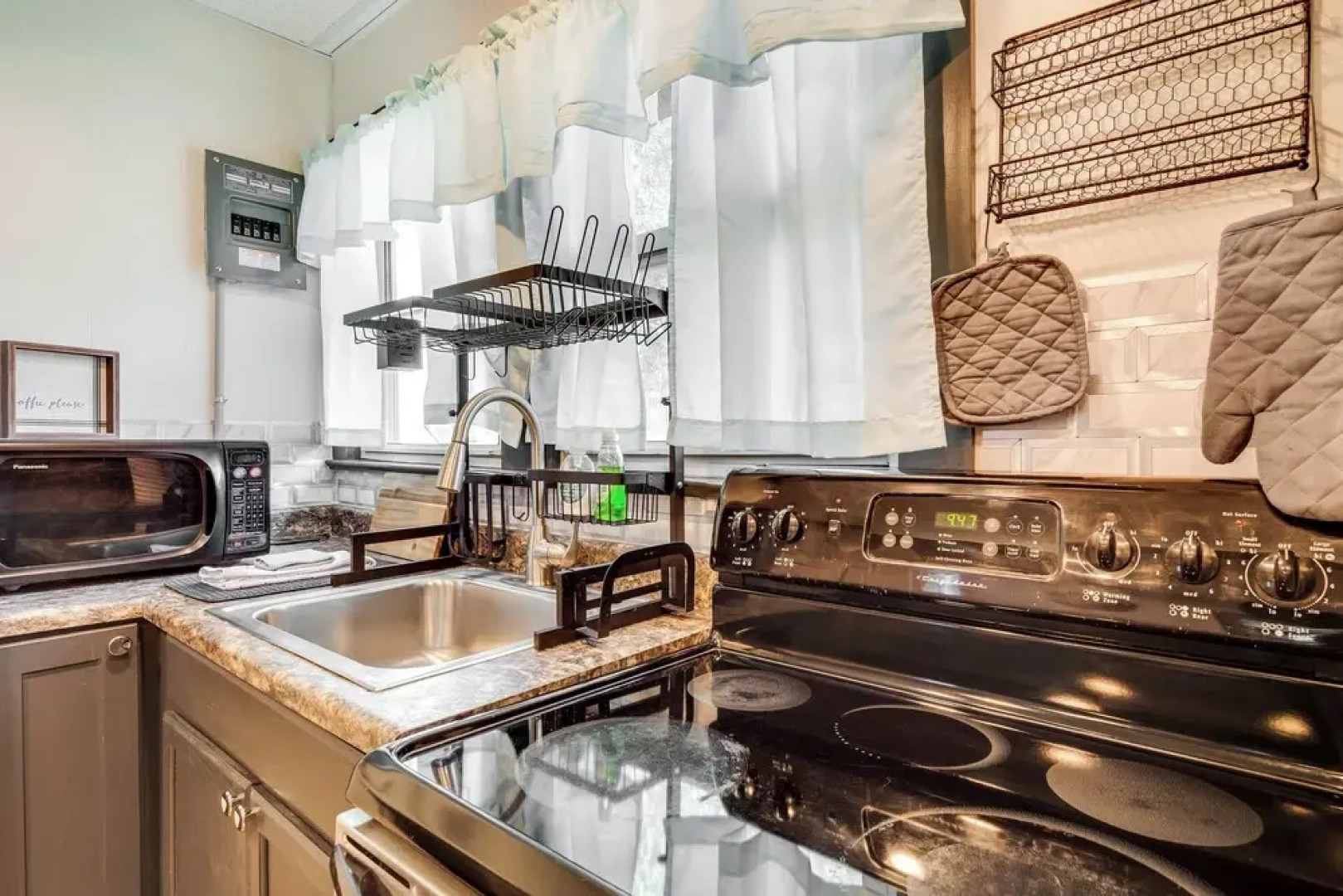 Cozy Brevard Vacation Rental: 1 Block to Main St