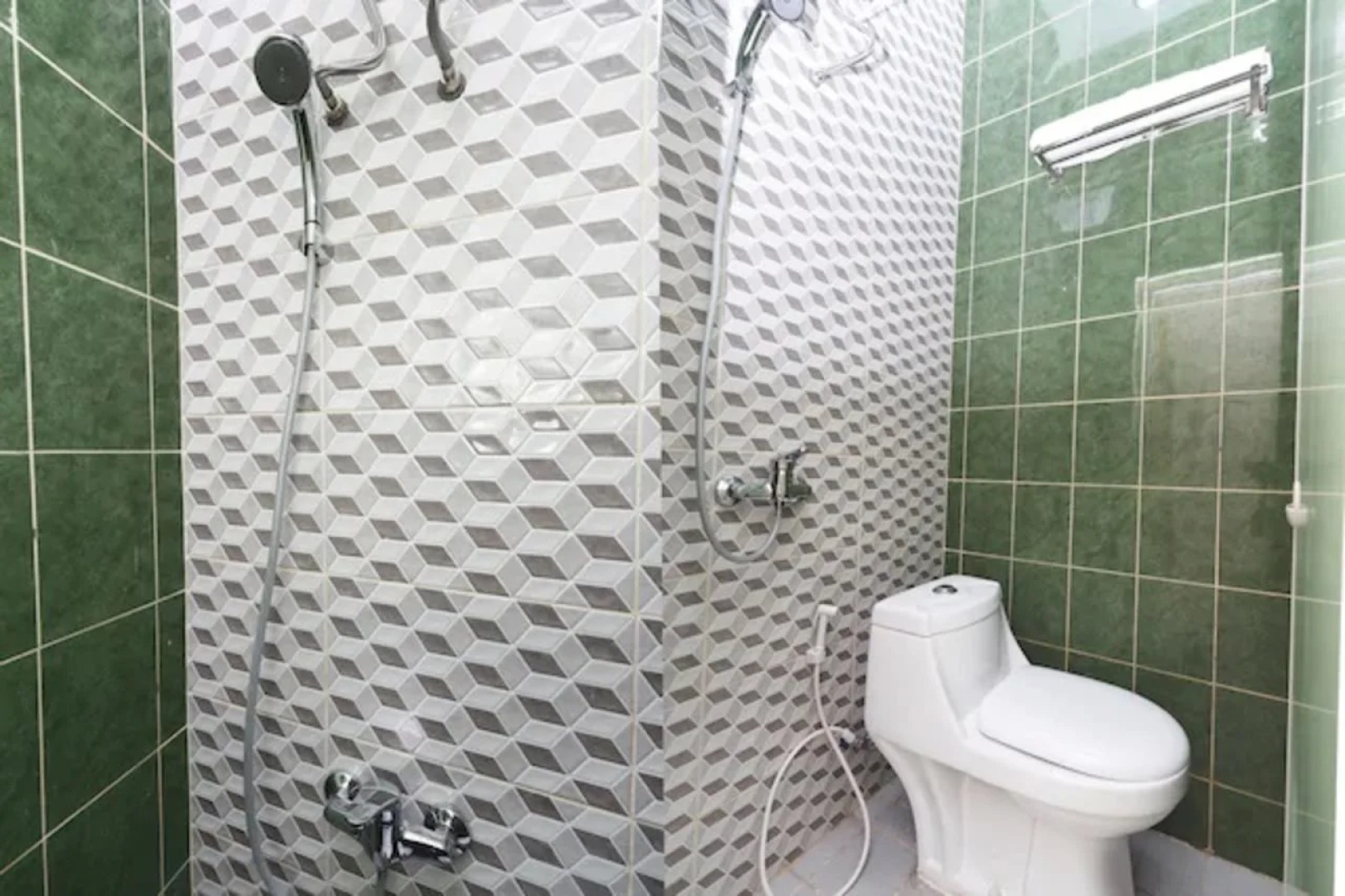 OYO 1620 Sion Family Residence