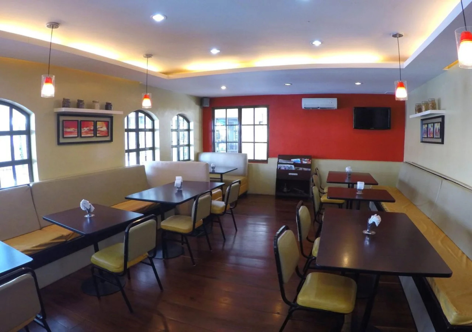 Ivory Hotel and Suites