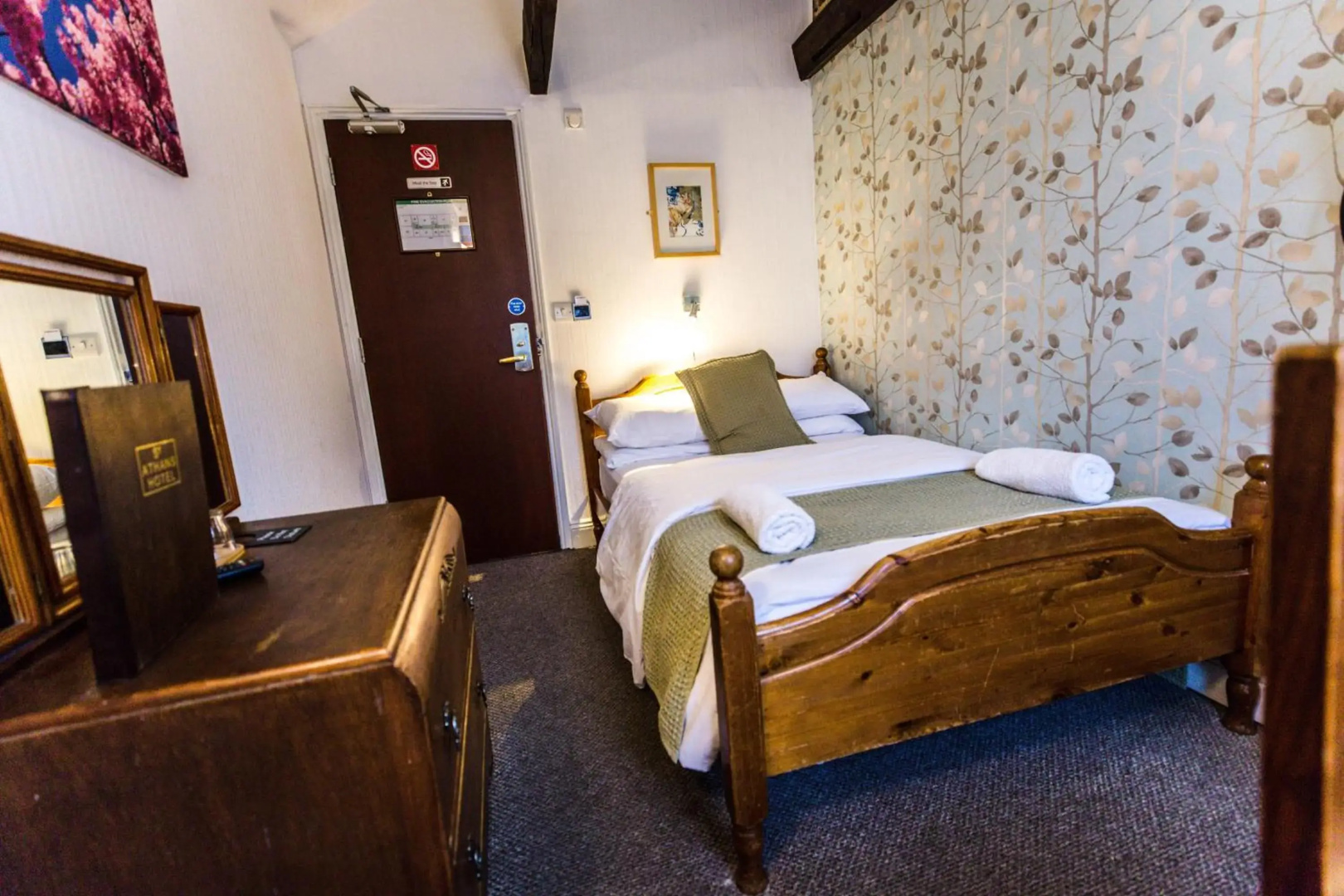 St Athans Hotel
