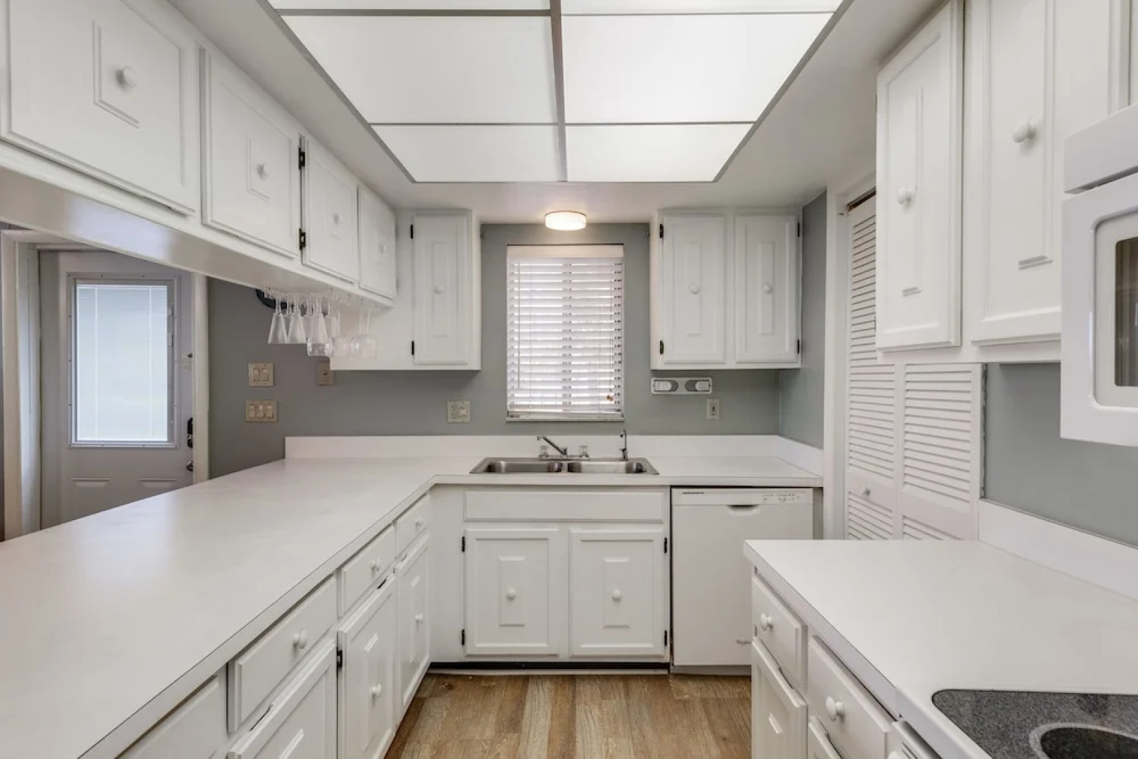 Sea Horse Upper Level