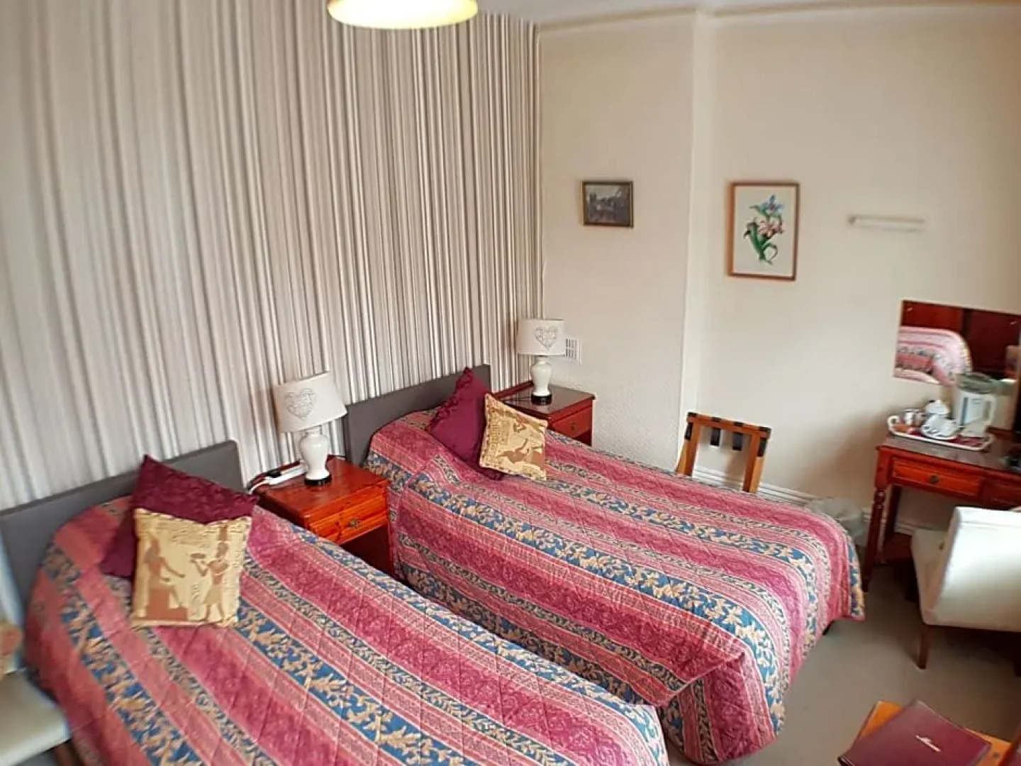 White House Country Inn