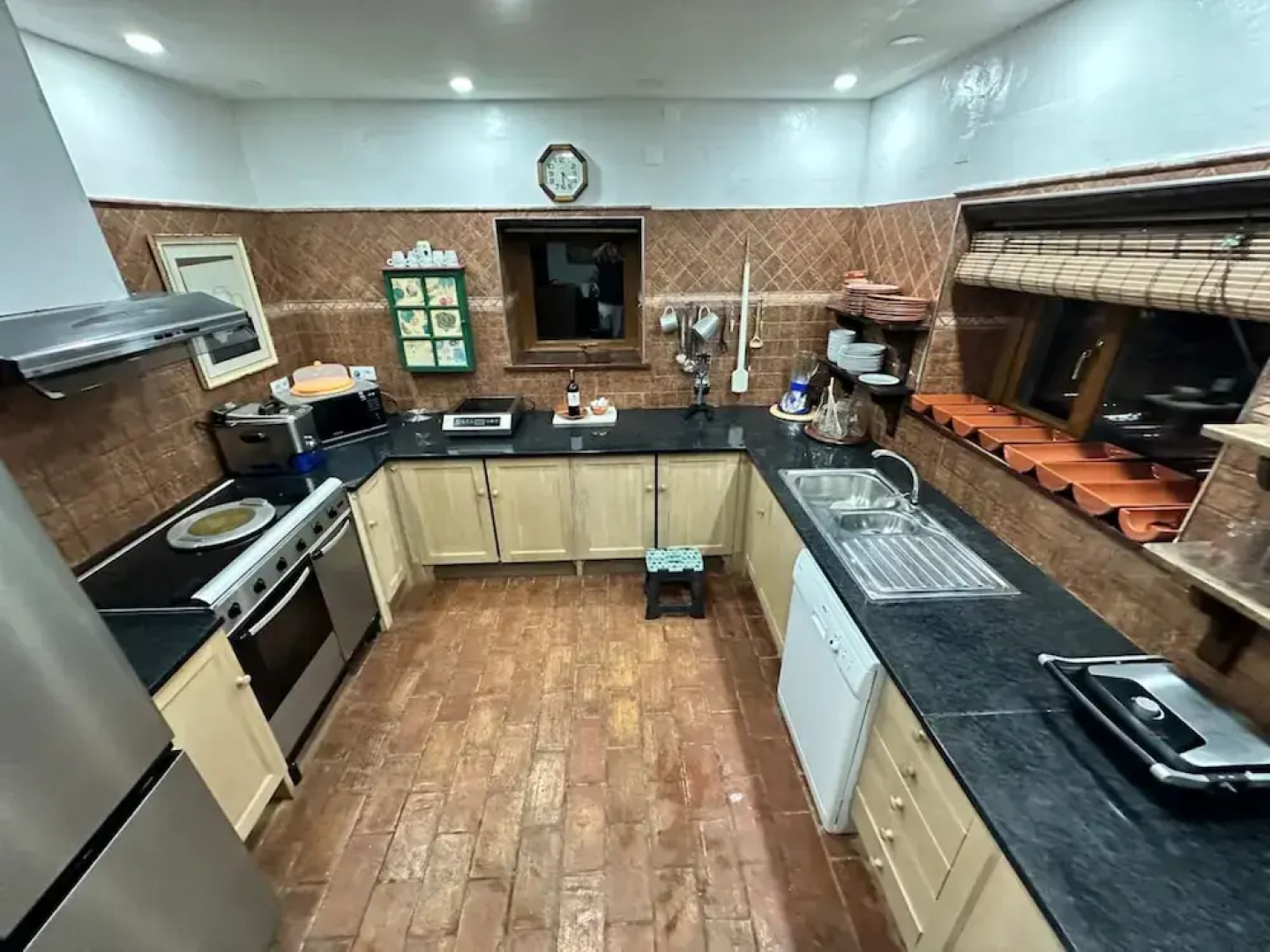 Porches Private Pool Villa 17 Guests