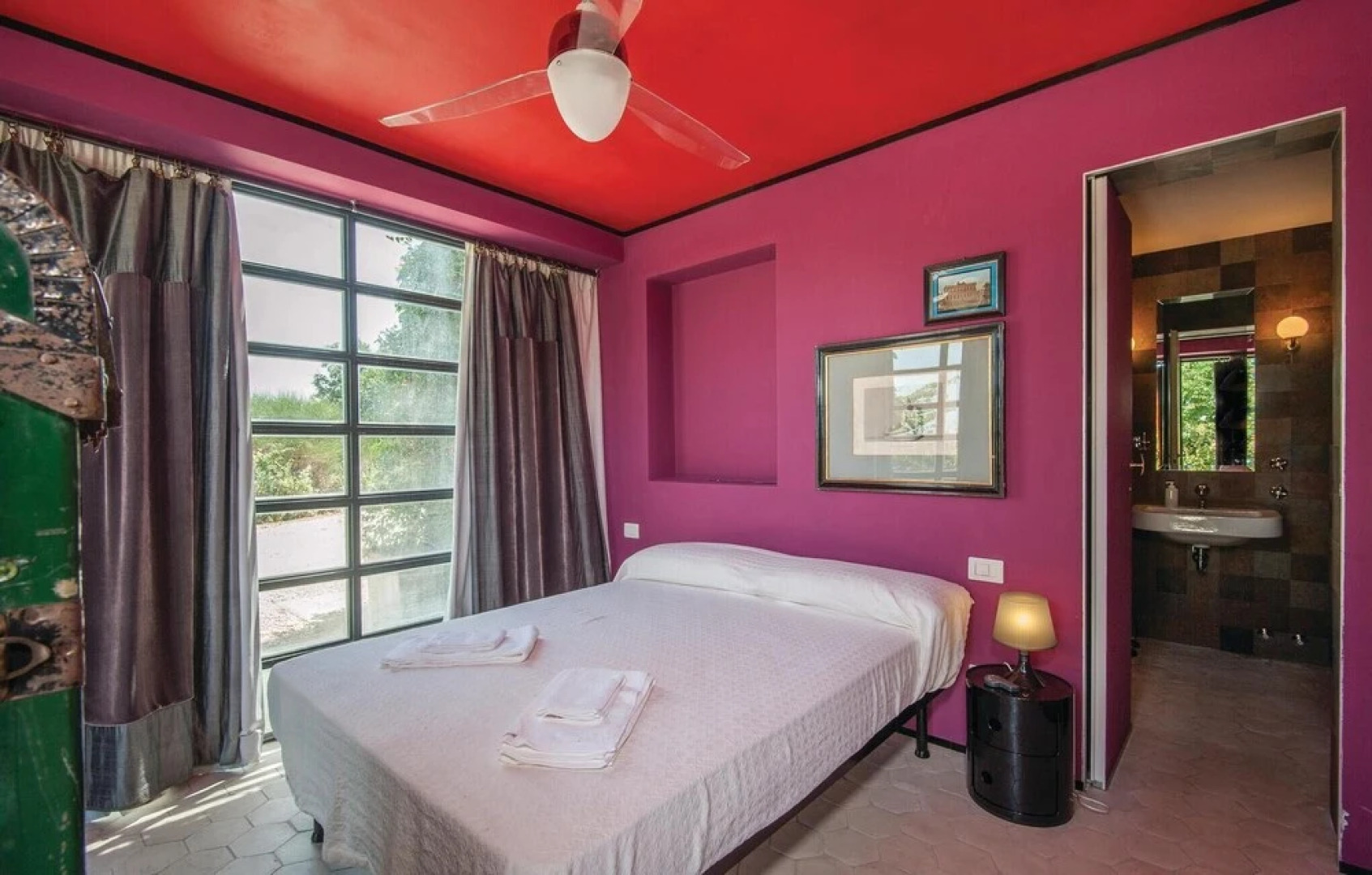 Beautiful Home in Perugia With 6 Bedrooms, Private Swimming Pool and Outdoor Swimming Pool