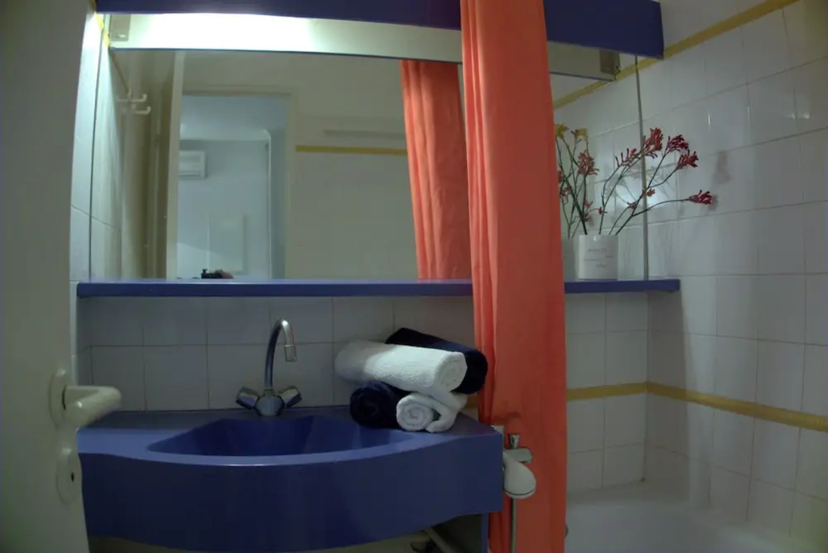 Overlooking Montecarlo (costaplana1)