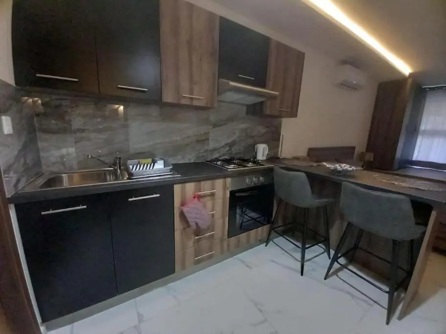 Brand new 1 bedroom studio flat