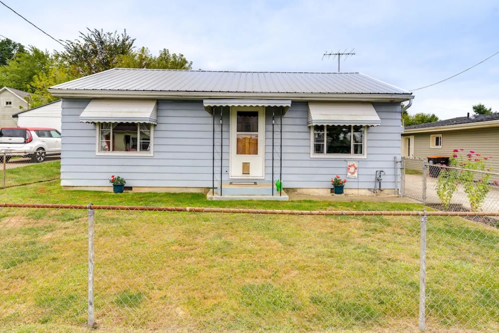 Pet-friendly Ohio Retreat w/ Patio & Fire Pit!