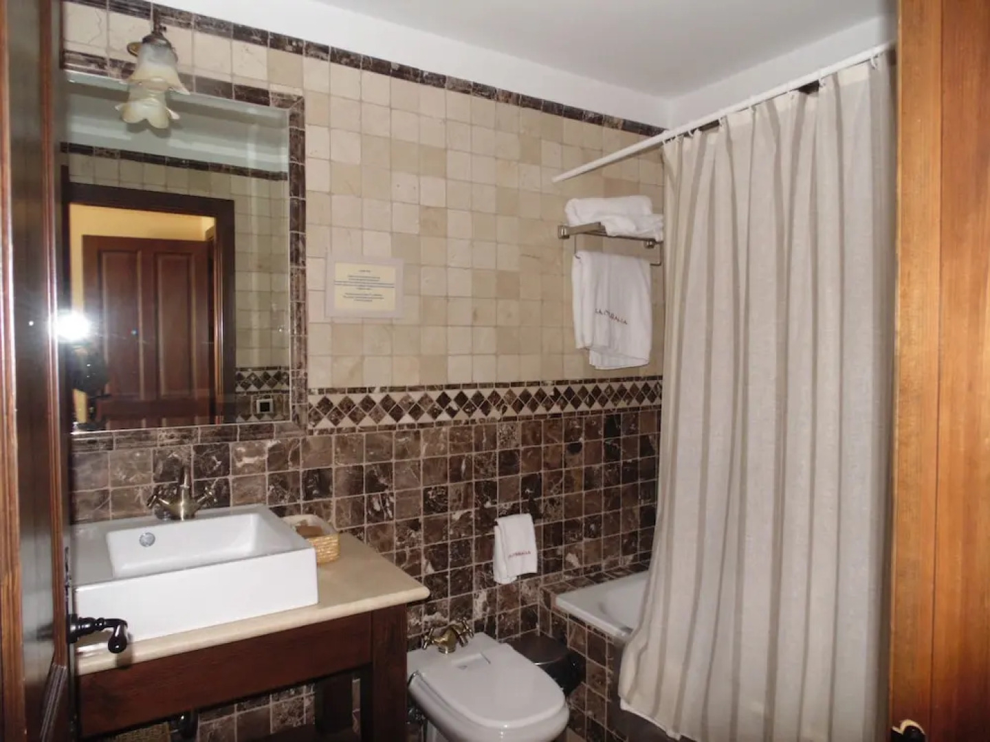 Apartamentos Rurales La Muralla II